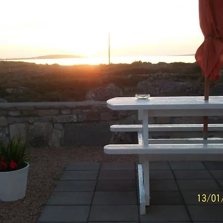 Atlantic Wave House 3* Carna