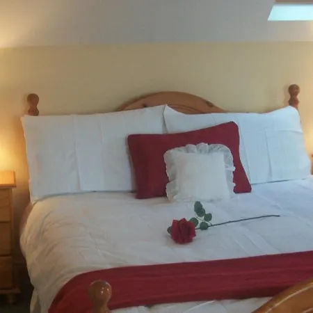 Atlantic Wave House Bed & Breakfast 3*